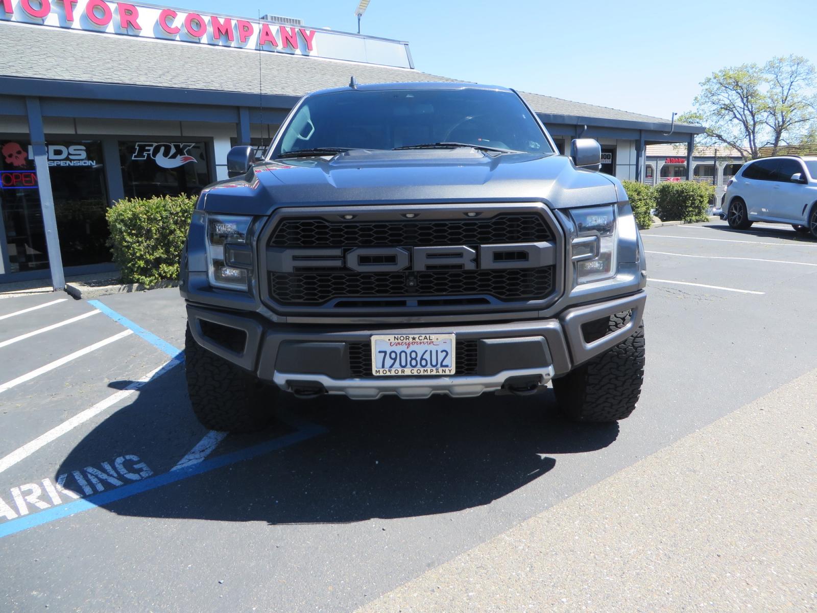 2019 CHARCOAL /BLACK Ford F-150 F-150 Raptor (1FTFW1RG6KF) with an 3.5L V6 ECOBOOST engine, automatic transmission, located at 2630 Grass Valley Highway, Auburn, CA, 95603, (530) 508-5100, 38.937893, -121.095482 - Photo #1